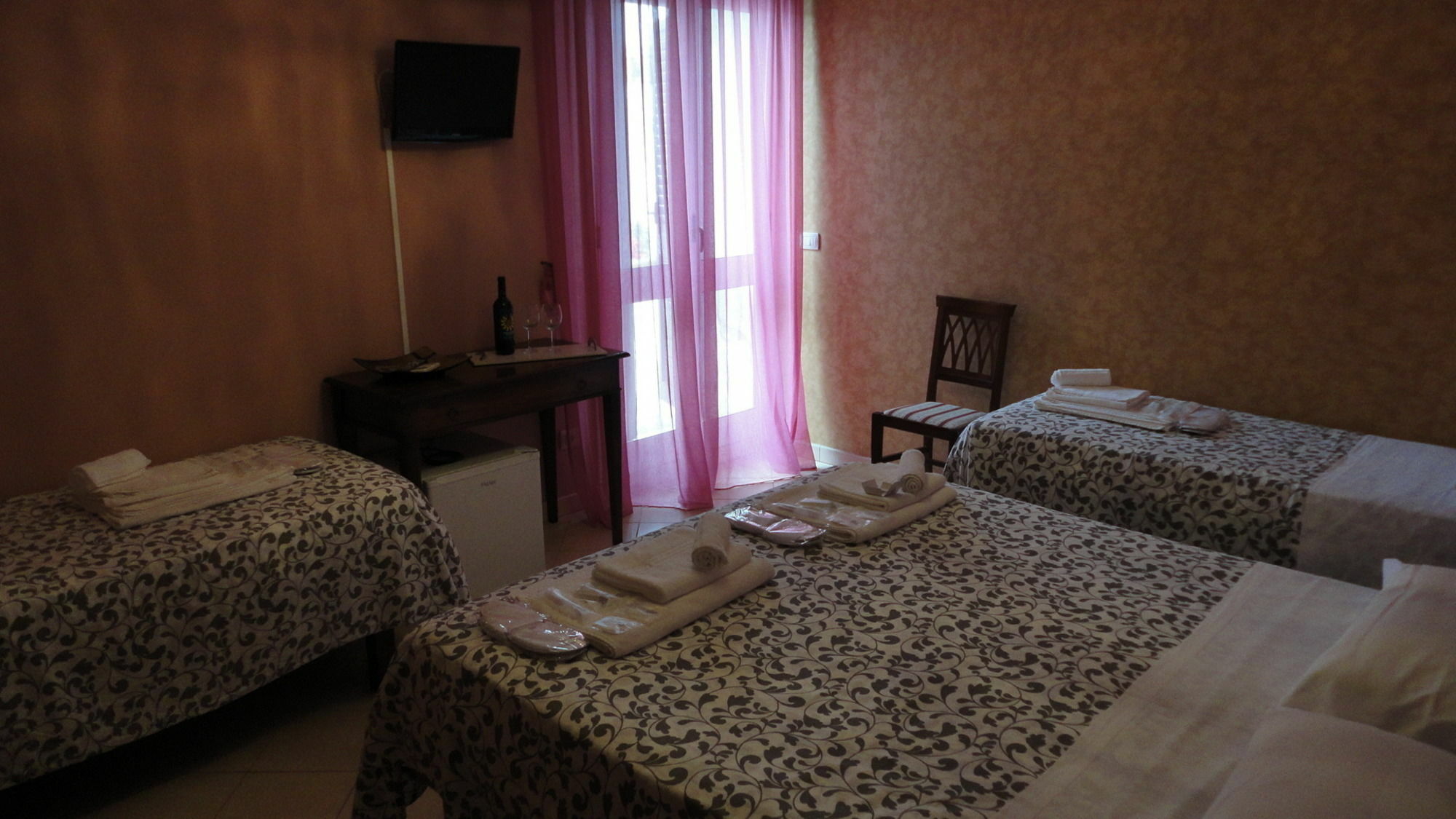 Piazza Salento Bed and Breakfast Lecce Exteriör bild