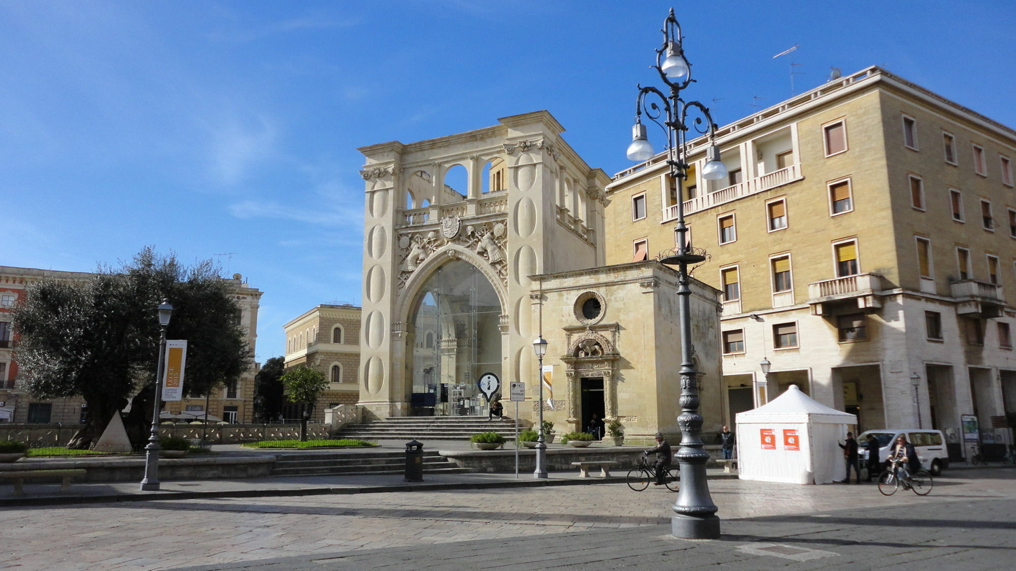 Piazza Salento Bed and Breakfast Lecce Exteriör bild